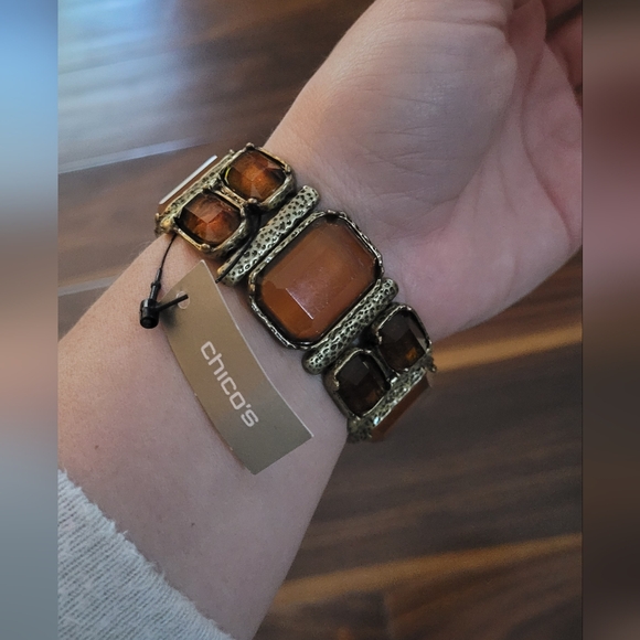 Chico's brassy and amber stretch bracelet - Picture 2 of 3